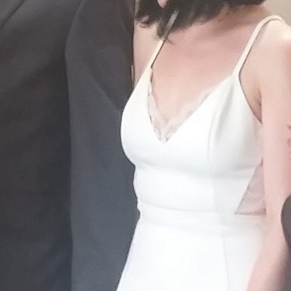 Gorgeous white dress - Picture 5 of 5